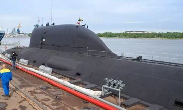 زیردریایی هستهای سنگین روسیه با قابلیت حمل موشکها و اژدرهای راهبردی به آب انداخته شد