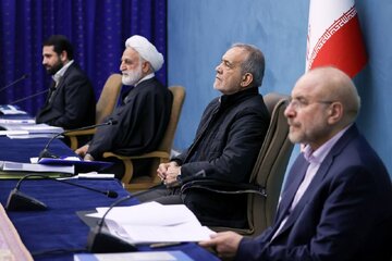 ساز ناکوک شورایعالی فضای مجازی ؛ وعده رفع فیلترینگ پزشکیان در شورای عالی فضای مجازی ذبح میشود؟