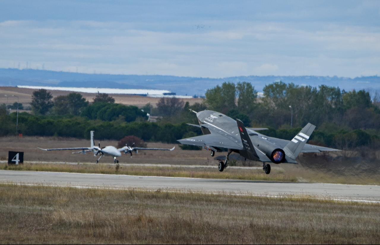 سلاح جدید ترکیه که رادارها را گیج می‌کند / جنگنده‌ای که خلبان نمی‌خواهد