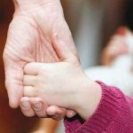 شرایط فرزندخواندگی برای «بانوان مجرد» بالای ۳۰ سال در اصفهان/ثبت نام فرزند در شناسنامه