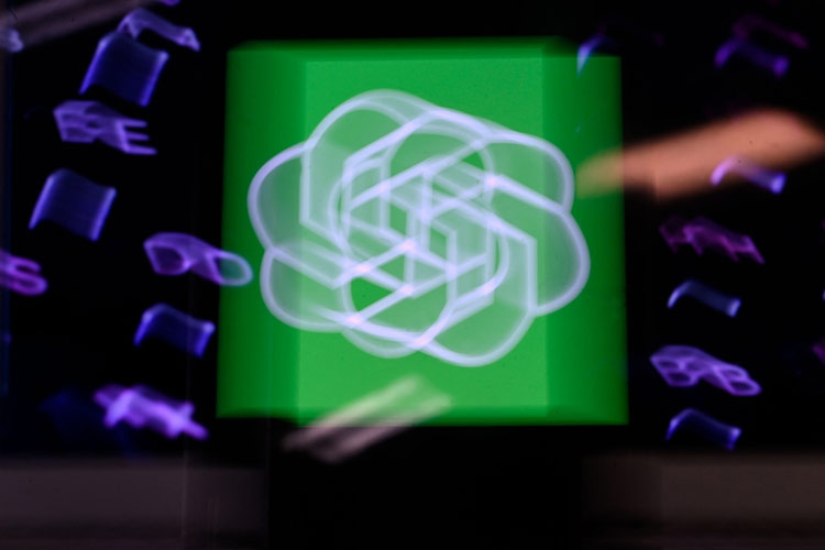 شکایت هفت خانواده از اوپنایآی؛ اتهام تشویق به خودکشی و القای توهم به چتجیپیتی