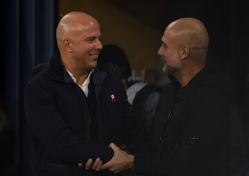 عکس| آقای گواردیولا؛ بفرمایید تقدیم با عشق!