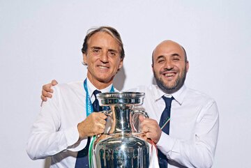 عکس| رونمایی رسمی از مربی جدید تیم ملی فوتبال ایران