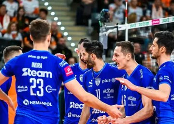 عکس| عبادی‌پور در لهستان رهبر شد!