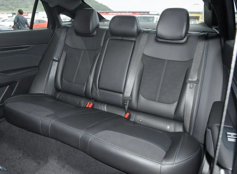 فورد چینی معرفی شد / سدان خوشچهره در آستانه ورود به بازار