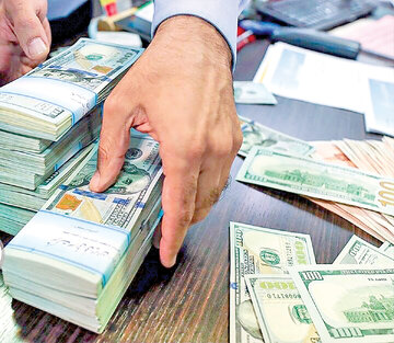 قیمت دلار، یورو و سایر ارزها امروز ۸ آذر/ دلار از یک سد مقاومتی دیگر عبور کرد