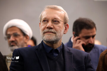 لاریجانی: سه روز نخست جنگ پرحادثه و سخت بود / تدبیر رهبری ورق جنگ را برگرداند