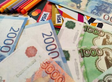 ماجرای کارگری که حقوق کل کارگران کارخانه به حسابش واریز شد