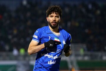 ماشاریپوف جای یکی از این دو بازیکن به لیست استقلال بازخواهد گشت!