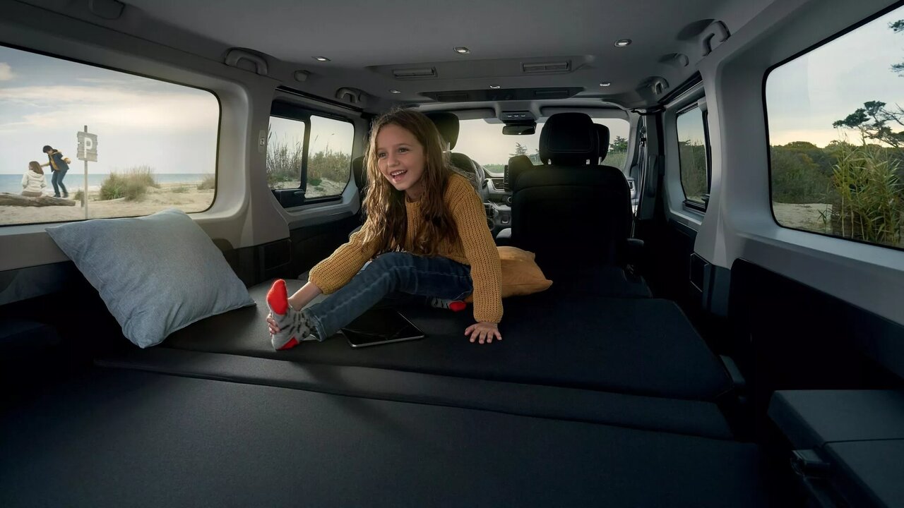 ماشین جدید رنو یک خانه متحرک است / آشپزخانه و تخت خواب در یک خودرو