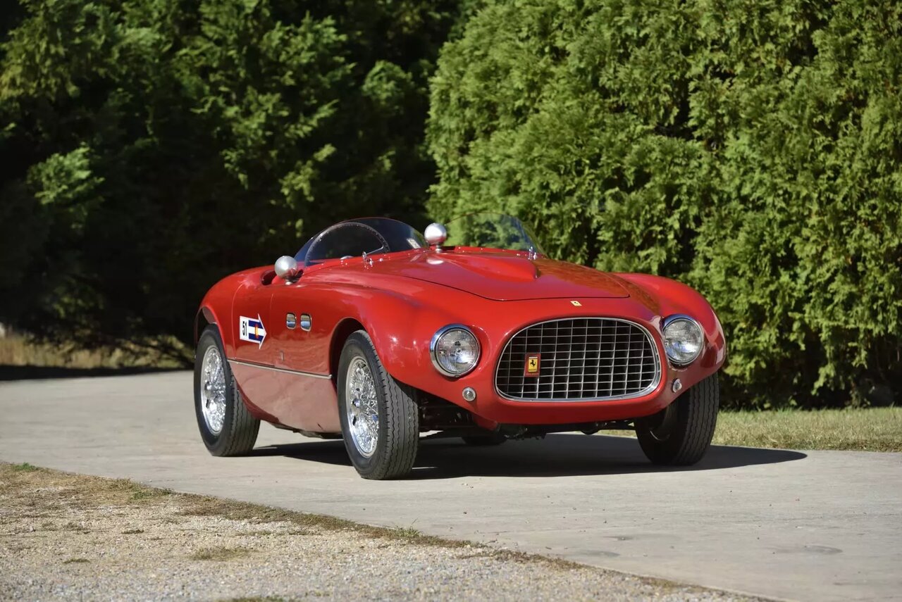 ماشین‌باز واقعی / مردی با ۴۸ فراری، مالک نادرترین مجموعه اسب‌های مارانلو / عکس