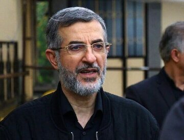 مشایی چند روز بعد از احمدی نژاد به سوگ خواهر نشست + جزئیات