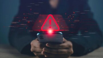 معاون ارتباطات شرکت مخابرات: مردم حاضرند آب و برقشان قطع شود، ولی اینترنتشان نه!