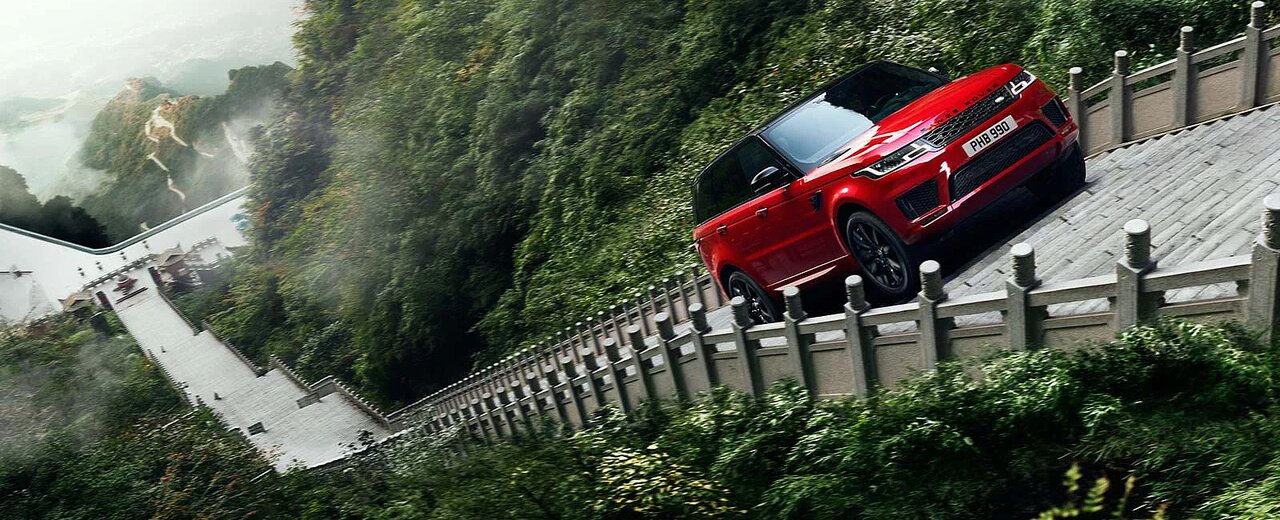 مقایسه خرابکاری چری و شاهکار رنجروور /عکس و فیلم