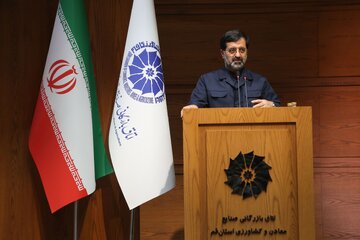 نقش دیپلماسی اقتصادی؛ در احیای بازارهای بینالمللی و توسعه صادرات فرش دستبافت قم