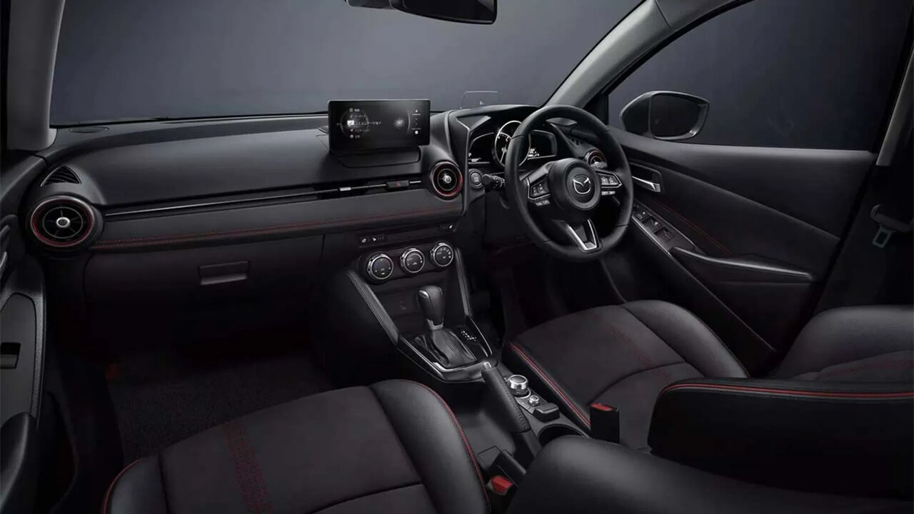 هاچبک مزدا ارزانتر از پژو ۲۰۷ /عکس