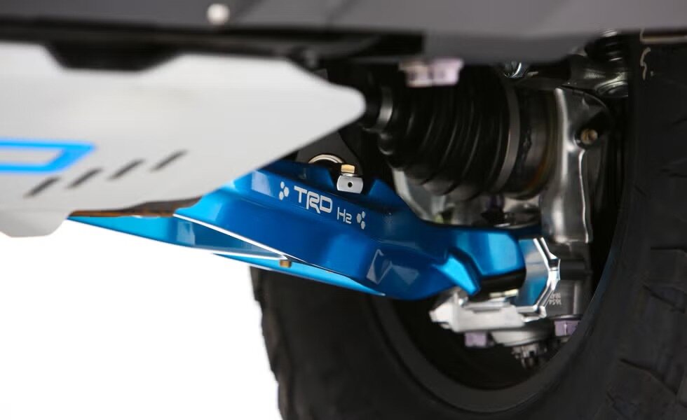 وانت جدید تویوتا با همه فرق  دارد / نه بنزینی است، نه برقی / عکس