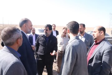 واگذاری زمین به سرمایهگذار بخش خصوصی جهت احداث ۲ نیروگاه خورشیدی ۶۰ مگاواتی