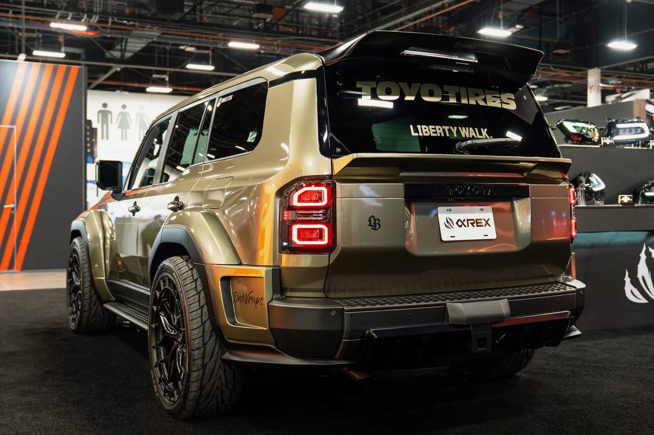 وقتی تویوتا لندکروزر شبیه مرسدس بنز میشود! / یک تیونینگ جذاب / عکس