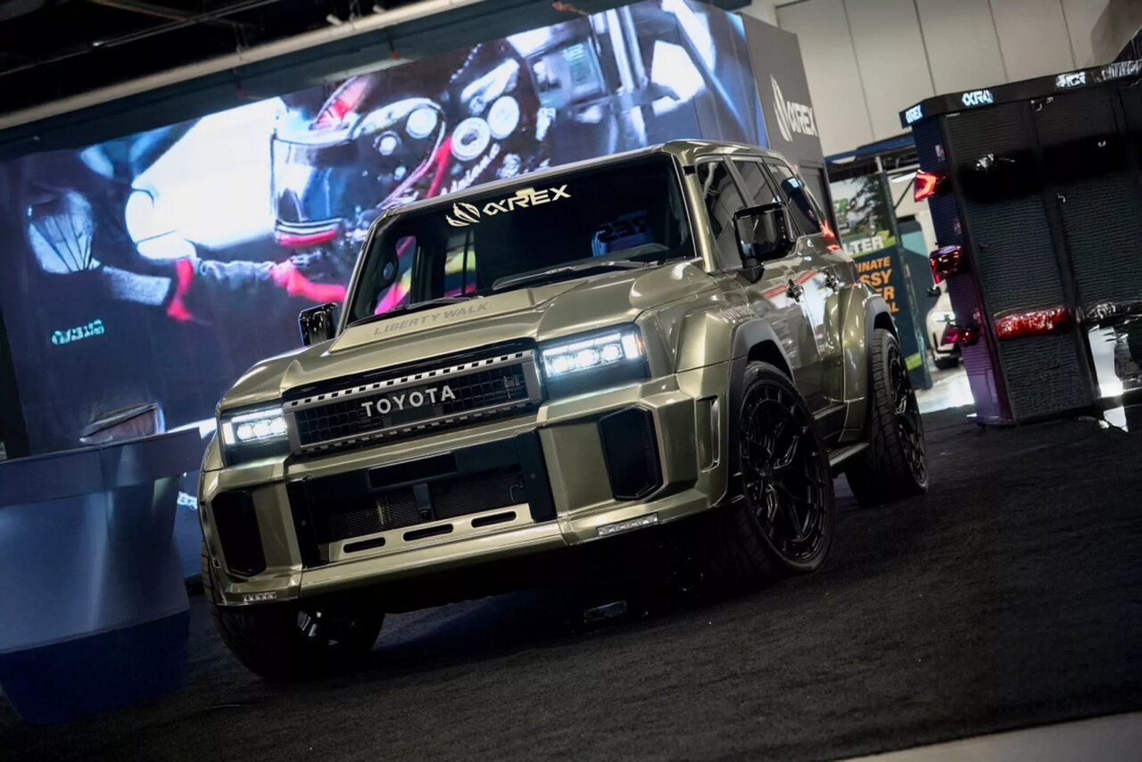 وقتی تویوتا لندکروزر شبیه مرسدس بنز میشود! / یک تیونینگ جذاب / عکس