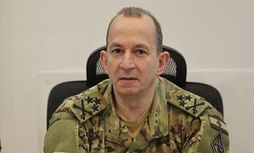 ژنرال هیکل سفر خود را به آمریکا لغو کرد