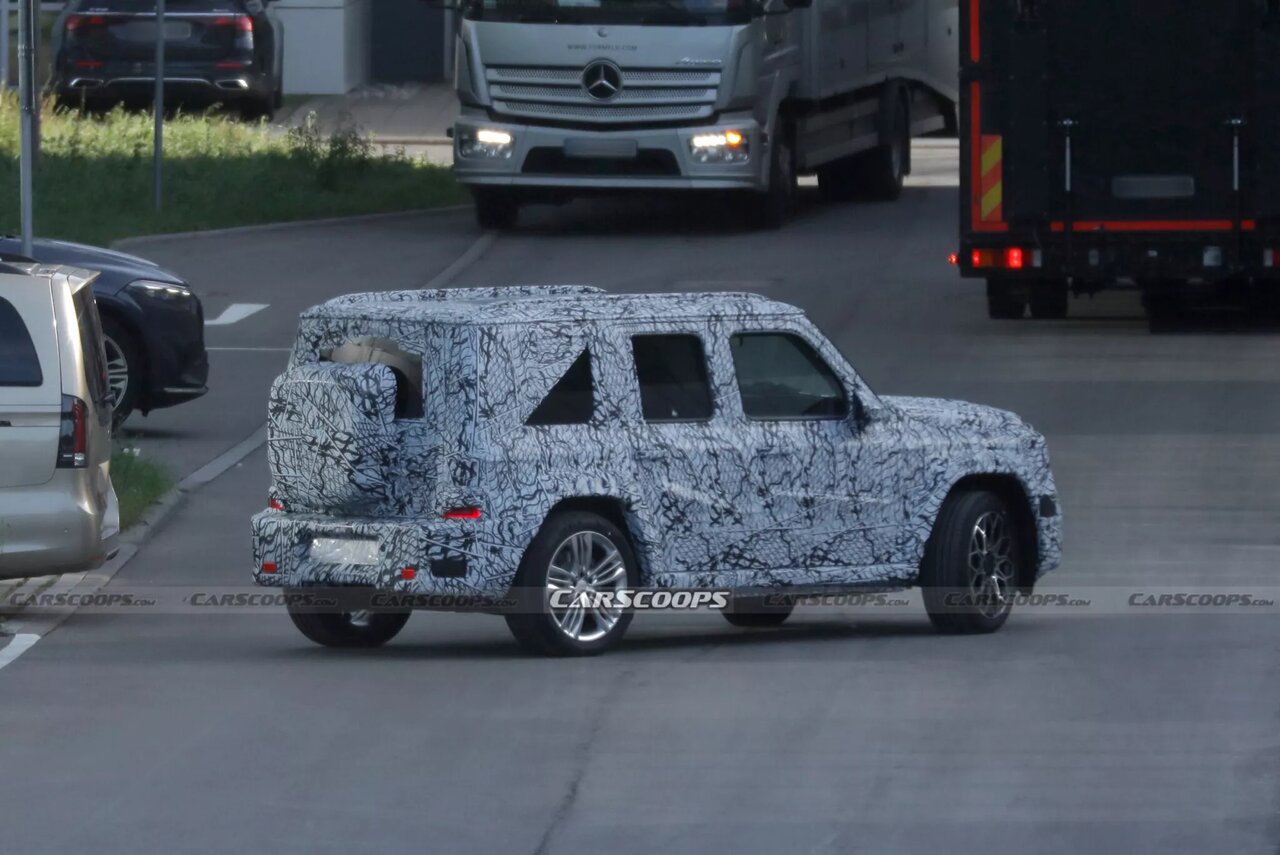 کوچکترین عضو خانواده G کلاس بنز وارد خیابان شد / عکس