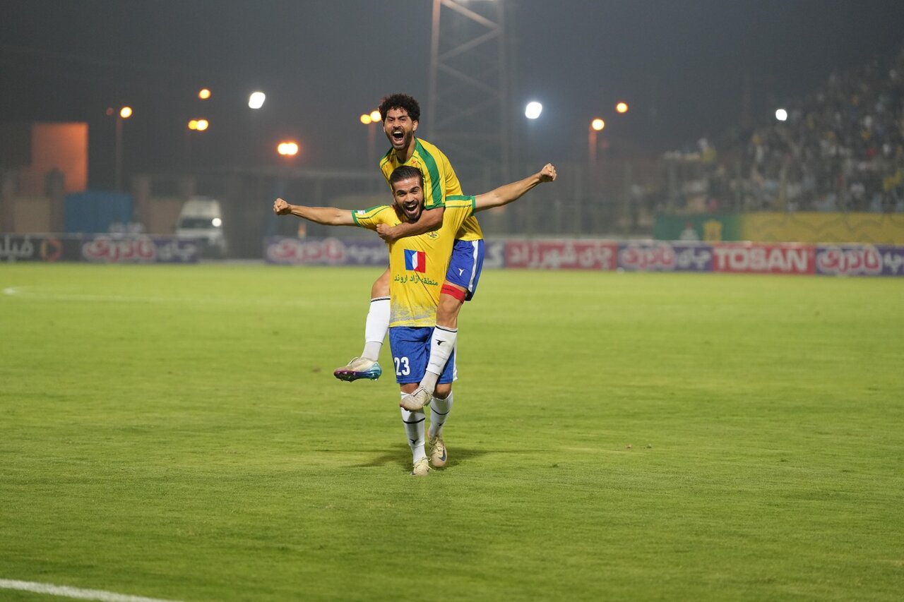 گزارش تصویری | بازی دو تیم فوتبال صنعت نفت آبادان و فرد البرز