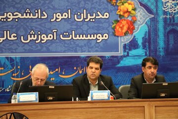 گفتوگو؛ کلید همزیستی دانشگاهی» | تأکید دکتر قنبری بر نگاه تمدنی به جذب دانشجویان بینالملل در نشست مدیران و نمایندگان صنفی دانشگاه سمنان