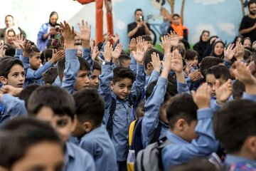 یک مقام مسئول در آموزش و پرورش: ساعت زیستی دانش‌آموزان با آموزش در نوبت عصر سازگاری ندارد