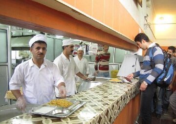 یک مقام مسئول در دانشگاه شهید بهشتی: از اعتراض دانشجویان تعجب کردم/غذای دانشگاه استانداردهای قابل قبول را دارد