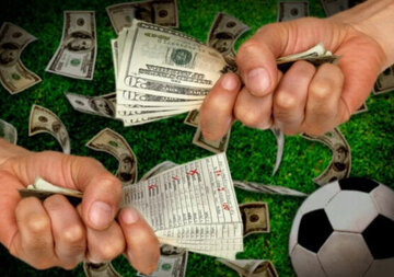 ۱۰۰۰ بازیکن متهم به تبانی و شرطبندی شدند!