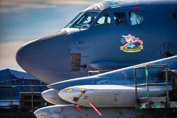 آمریکا میلیاردها دلار صرف بازسازی یک بمبافکن قدیمی کرد