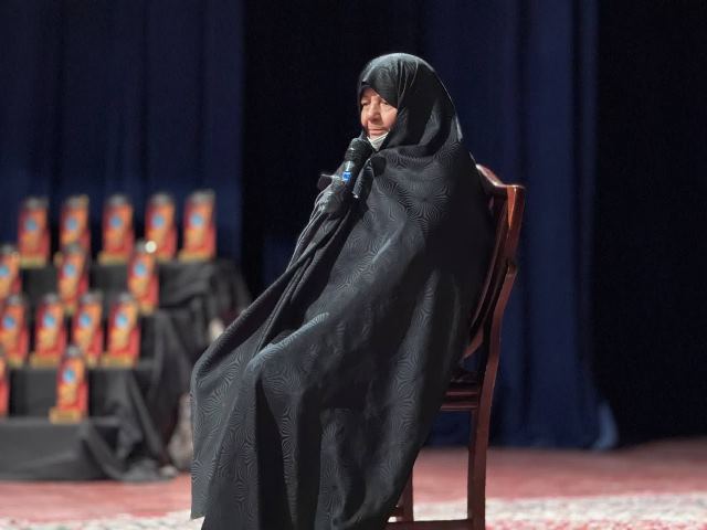 آنجا که هنر به گریه افتاد؛ تالار کومش سمنان در برابر پیکر شهید گمنام ایستاد و بغض شهر ترک برداشت