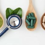 آنفلوآنزا دوباره اوج گرفت؛ طب سنتی چه کمکی می‌تواند بکند؟/ بهترین داروی گیاهی برای بهبود آنفلوآنزا/ اینگونه شدت آنفلوآنزا را کم کنید