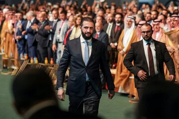 آینده این کشور بستگی دارد که بازیگران چقدر بر این آتش زیر خاکستر بدمند؛ قدم دوم، قطع ارتباط ایران با لبنان است