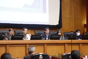 استاندار کرمان بر ضرورت تدوین سند «ارتقای بهرهوری» در استان تاکید کرد