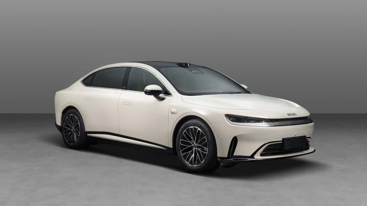 «اسمارت» دیگر اسمارت نیست! / نفوذ چین به مرسدس بنز