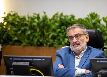 اصفهان مدام نجابت میورزد؛ حقابه زاینده رود و کشاورزان را به تمسخر میگیرند!