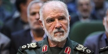 اظهارات مقام عالی نظامی کشور درباره احتمال خلع سلاح حزب الله لبنان/ اگر چنین شود گزینههای جایگزین در راه است که سلاحهای از دست رفته را جبران میکند