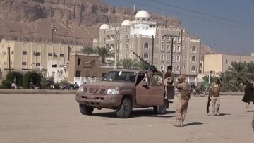 امارات کنترل بندر مهم و استراتژیک نشطون در مرز عمان را به دست گرفت/ عربستان عقب نشینی کرد