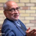 انتقاد روزنامه اصولگرا از موضع اخیر حسین مرعشی: مذاکره با امریکا مشکلی را حل نمی کند/ رهبری نسبت به مسائل اقتصادی دغدغه ندارند؟