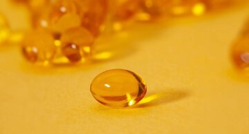 این ویتامین را درست مصرف نکنید خوابتان مختل میشود