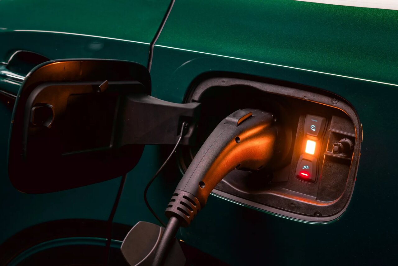 باتری سامسونگ بنتلی را آتش میزند!