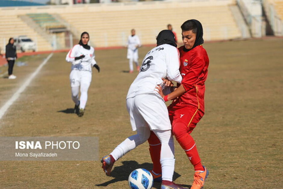 بانوان فولادی به پلیآف رسیدند؛ رویارویی تاریخی با استقلال برای رویای لیگ برتری
