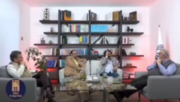 ببینید | افشاگری حسام الدین آشنا: برخی میخواستند با بالن در آسمان تهران، مردم را شنود کنند! / من مسئولی را دیدم که توانایی خواندن پیامک نداشت!