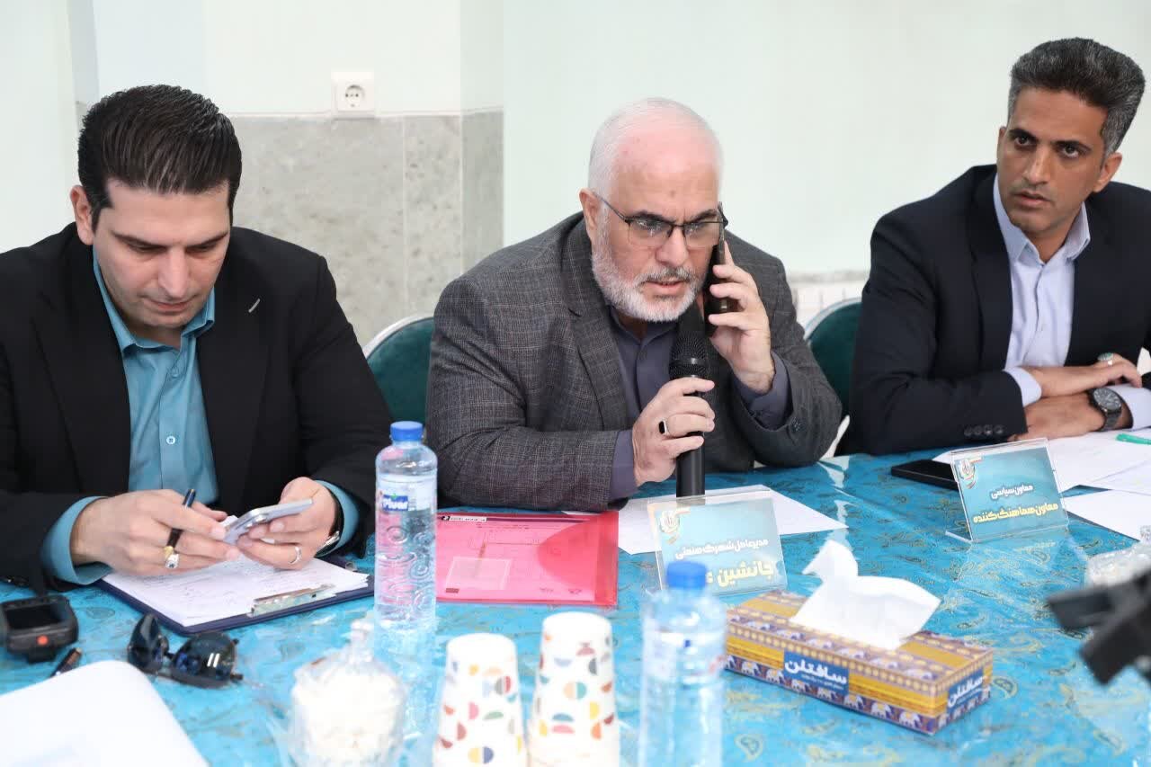 برگزاری رزمایش مقابله با حادثه شیمیایی در میبد برگزاری رزمایش مقابله با حادثه شیمیایی در میبد