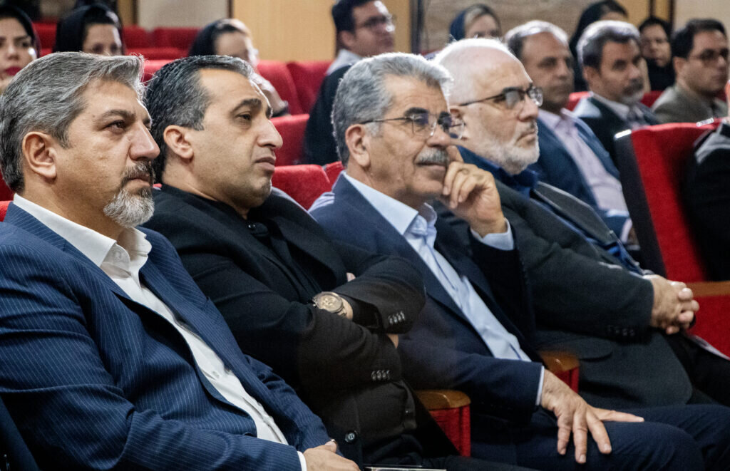 همایش استانی هوش سبز در شهرستان میبد همایش استانی هوش سبز در شهرستان میبد