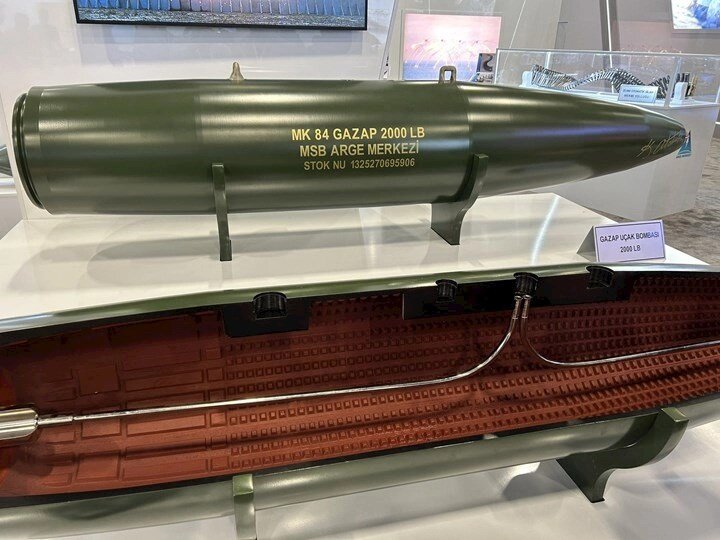 بمب یک‌تنی «غَضَب» رسید؛ هیولای غیرهسته‌ای که استخوان انسان را ذوب می‌کند