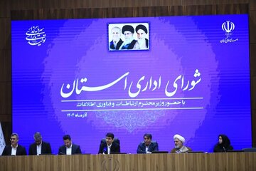 تاکید وزیر ارتباطات بر شتابگیری گسترش تلفن همراه نسل پنجم در استان کرمان