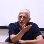 تبریک متفاوت رضا کیانیان برای شب یلدا / عکس